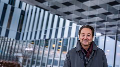 Kjell Inge Røkke er långiver og aksjonær i Emergy.