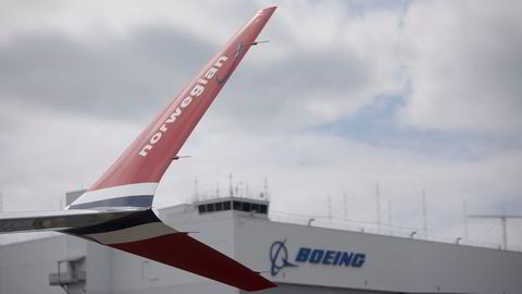 Norwegian er onsdag i en norsk domstol for å forsøke å redde selskapet fra konkurs. Senere på dagen møter selskapet den amerikanske flyfabrikken Boeing i en amerikansk domstol. Her fra levering av et Boeing-fly i Seattle i USA i 2017.