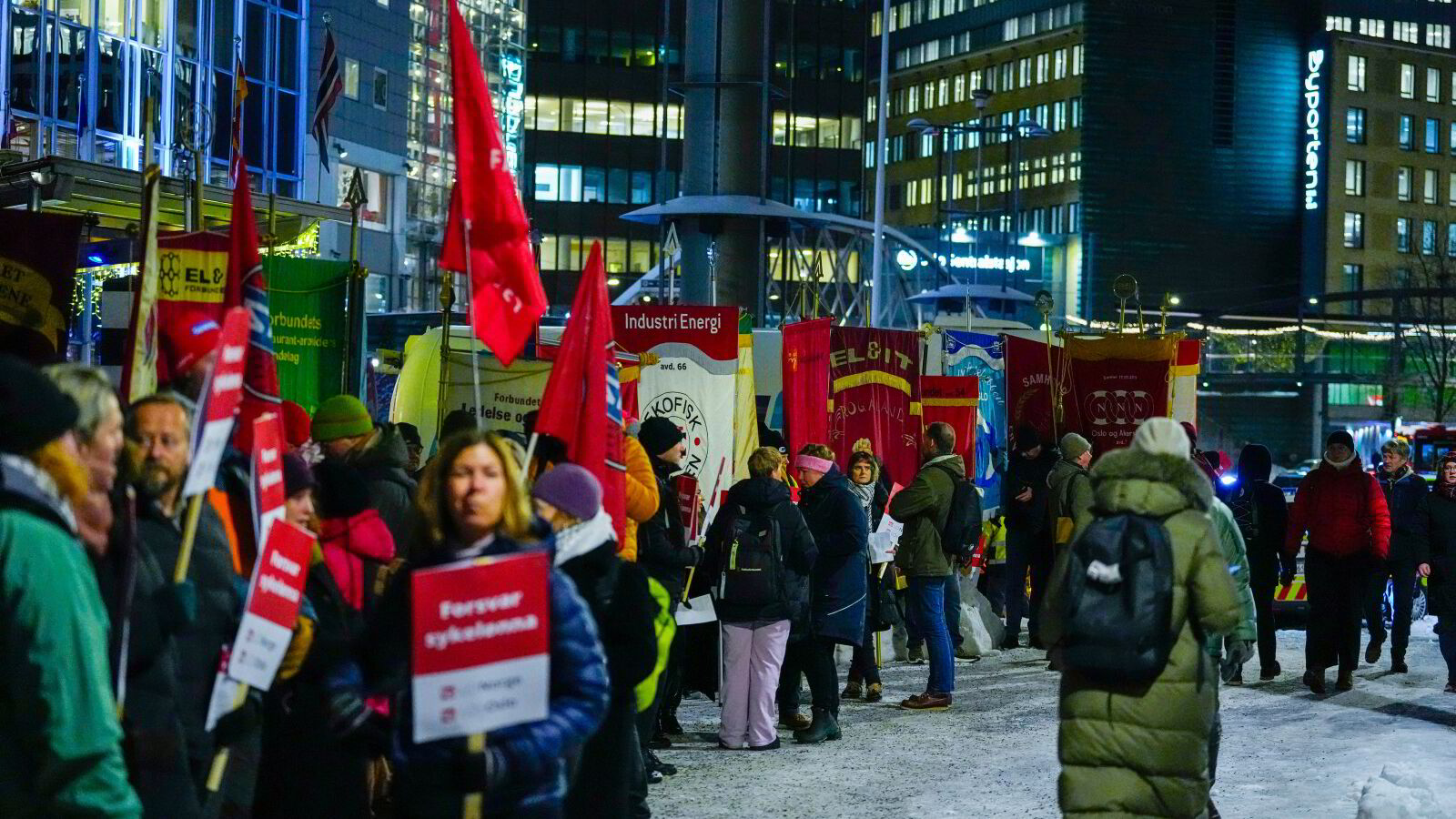 LO holder markeringer til støtte for sykelønn