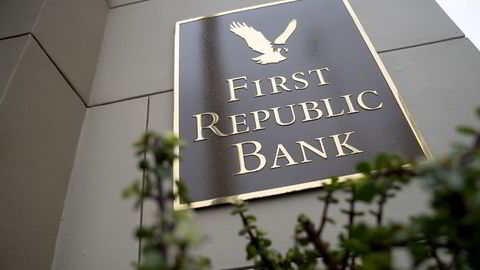First Republic Bank stuper på Wall Street.