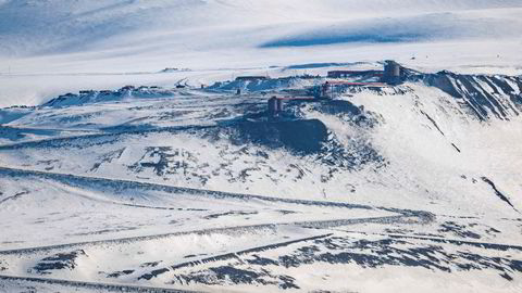 Gruve 7 er den siste operasjonnelle kullgruven i Norge og ligger i nærheten av Longyearbyen på Svalbard.