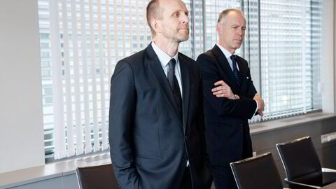 Selmer-advokatene Bård Ivar Koppang (til høyre) og Henning Rosenlund Wahlen mener enken etter Sandnes-advokaten Per Asle Ousdal er dypt involvert i hans utlånsvirksomhet.