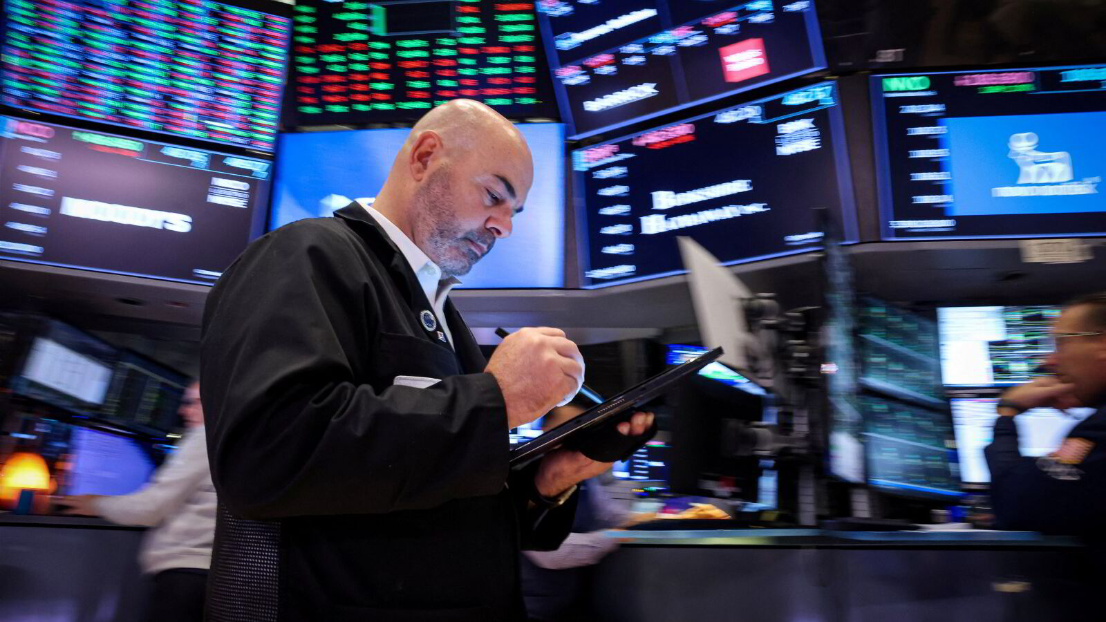 Tek-aksjene snur opp på Wall Street