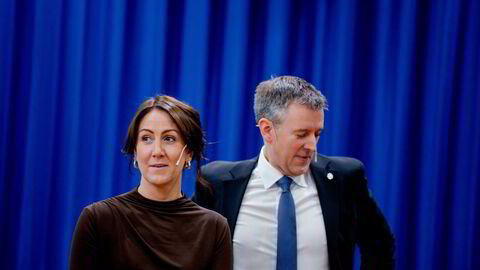 Kommunal- og distriktsminister Erling Sande og arbeids- og inkluderingsminister Tonje Brenna holder pressekonferanse om kommuneøkonomi fredag.