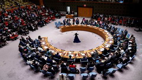 Russland la fredag ned veto mot et norsk-irsk resolusjonsutkast i FNs sikkerhetsråd som ville ha holdt den eneste gjenværende nødhjelpskorridoren mellom Tyrkia og Syria åpen i ett år til.