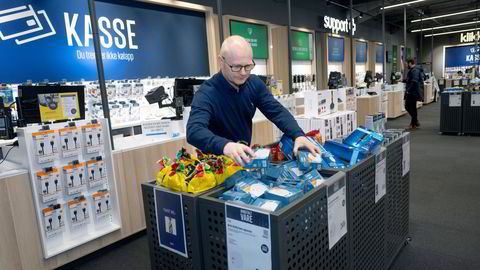 – Vi må nedbemanne uansett, sier HR-sjef i Elkjøp Jan Erik Aaserød. Her ved kjedens butikk på Slependen.
