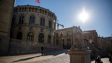 Den innskrenkende tolkning av Grunnloven bygger på Stortingets egen praksis, skriver artikkelforfatteren.