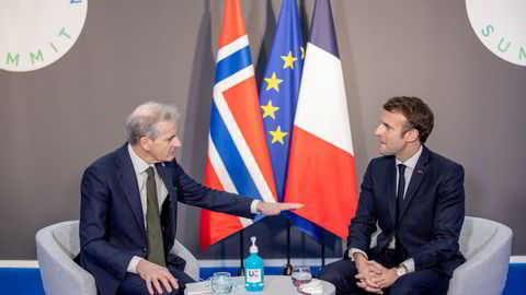 Frankrikes president Emmanuel Macron og statsminister Jonas Gahr Støre (Ap) snakket sammen på telefon onsdag. Pristak på gass var tema.