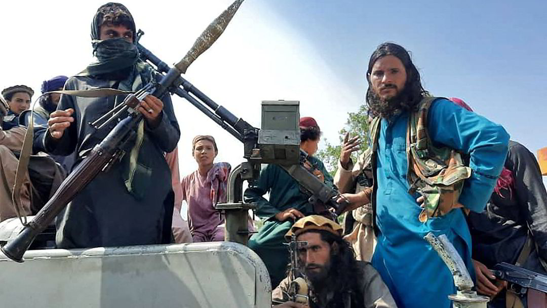 Kaos i Kabul mens Taliban forhandler om maktoverføring - Vimarsana News