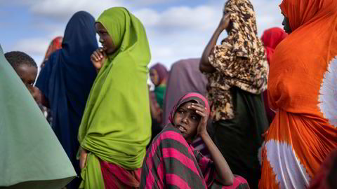 I all hovedsak brukes bistandsbudsjettet utenfor norsk realøkonomi, og derfor vil ikke penger som brukes til å kjøpe mat til sultrammede barn i Somalia eller Jemen bidra til høyere boliglånsrente for deg og meg, skriver artikkelforfatteren.