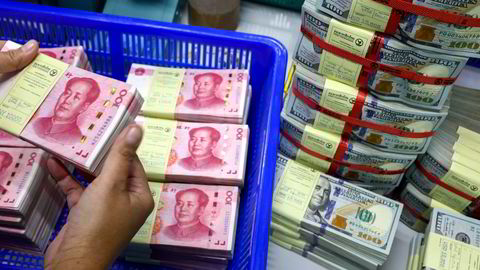Den kinesiske valutaen renminbi (yuan) nærmer seg det laveste nivået mot amerikanske dollar på over 15 år.