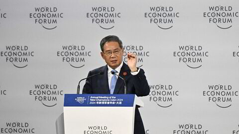 Kinas statsminister Li Qiang leverte en tale under åpningen av World Economic Forum i Dalian tirsdag formiddag.