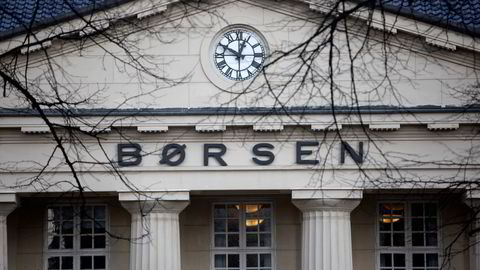 Hovedindeksen på Oslo Børs har falt rett over én prosent så langt i år.