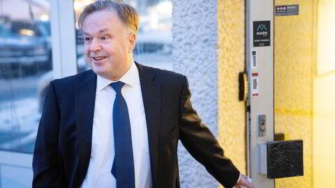 Schjødt-partner Erling Ueland tok permisjon fra selskapet fra Schjødt i juni 2023, mens han ble etterforsket for korrupsjon. Etterforskningen ble henlagt 31. januar i år, og Ueland ble ønsket velkommen tilbake til Schjødt samme dag. Her fra utenfor Schjødts kontorer i februar i år.