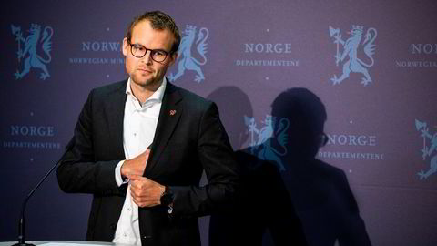 KrF-leder og statsråd Kjell Ingolf Ropstad på pressekonferansen hvor han beklaget sin handlemåte i saken om sin pendlerbolig.