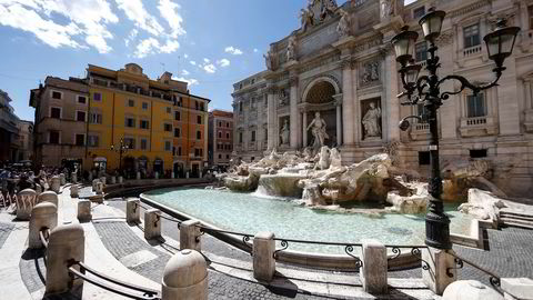 Hva heter denne berømte fontenen i Roma?