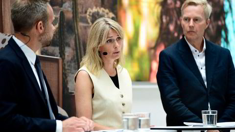 Finansdirektør Adam Karlsson, konsernsjef Helena Helmersson og IR-direktør Nils Vinge.