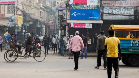 Telenor har virksomheter i flere land i Asia, deriblant i Bangladesh. Telenor-logoen er godt synlig i gatebildet i landets hovedstad Dhaka.
