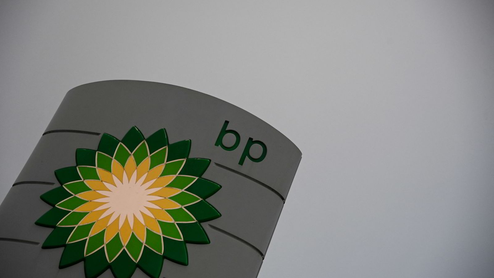 Oljegiganten BP øker tilbakekjøp og utbytte