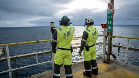 Lavere olje- og gasspriser ga Norge det laveste handelsoverskuddet siden november 2021.