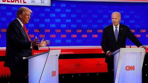 President Joe Biden (til høyre) under debatten med presidentkandidat og tidligere president Donald Trump.