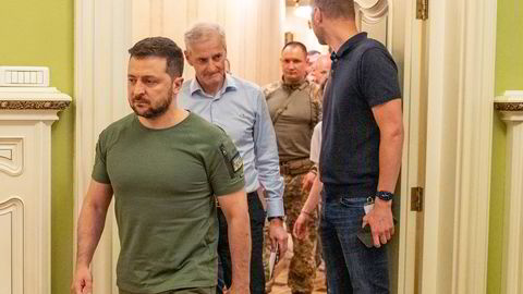 Statsminister Jonas Gahr Støre besøkte i juli president Volodymyr Zelenskyj og et skadeskutt Ukraina.