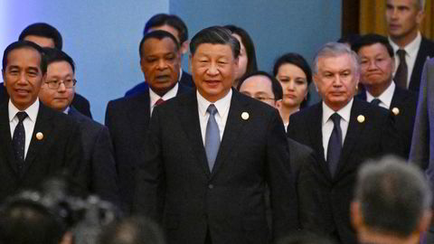 Kinas president Xi Jinping var vertskap for statsledere under Belt and Road Forum for International Cooperation i forrige uke. Nå forsøker han å stabilisere verdens nest største økonomi med støttetiltak – og utskiftinger i toppledelsen.