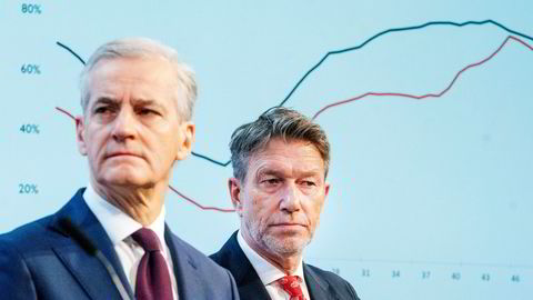 Olje- og energiminister Terje Aasland mottok Energikommisjonens rapport onsdag. Den tar til orde for et bredt skatteforlik for fornybar kraft. Her med statsminister Jonas Gahr Støre.