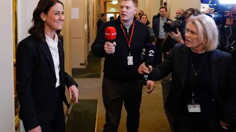 Presseoppbudet var stort da Aps nestleder Tonje Brenna kom til Stortinget tirsdag og avviste at hun ville utfordre Jonas Gahr Støre som partileder.