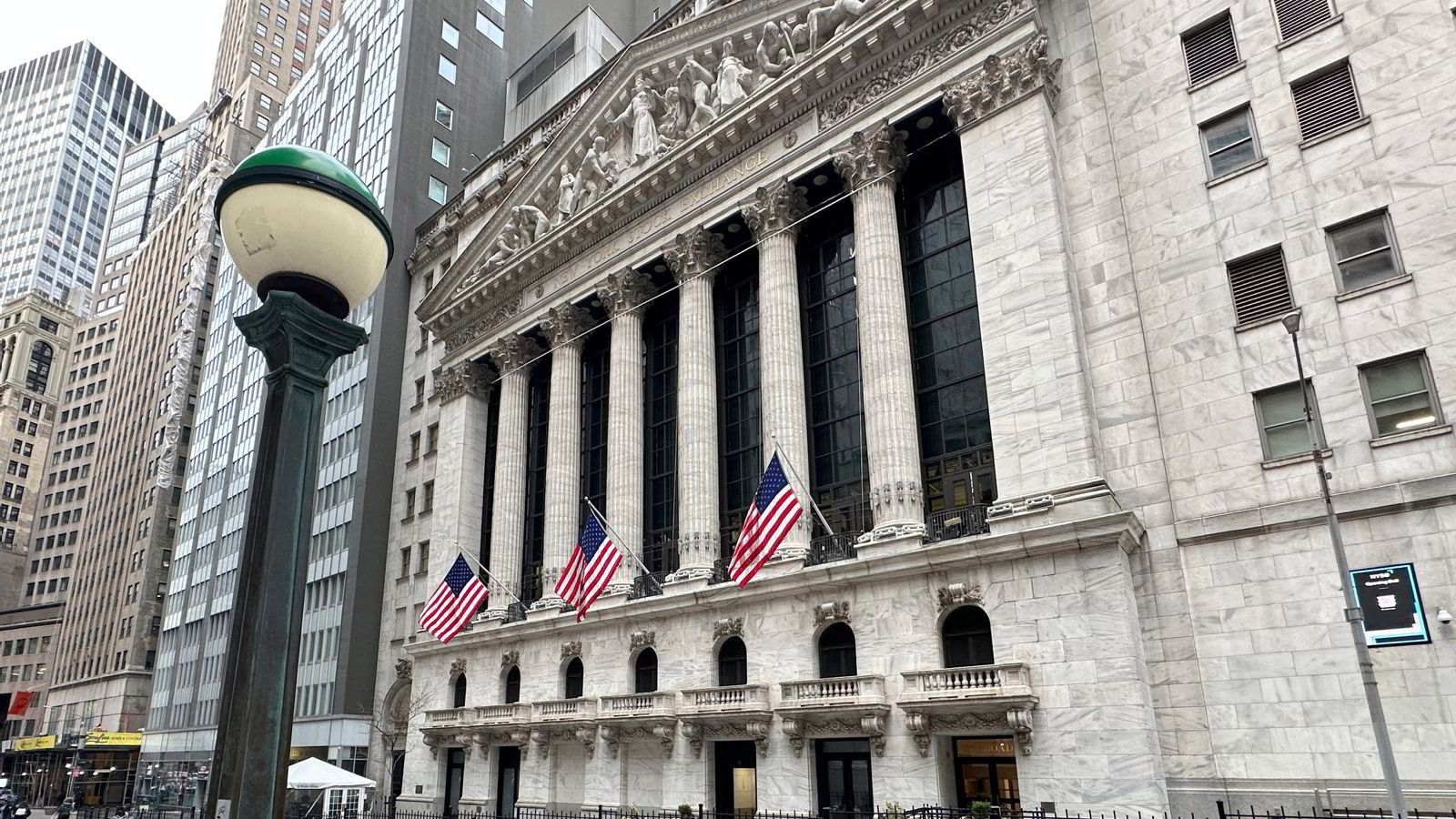 Tek-oppgang på Wall Street etter inflasjonstall