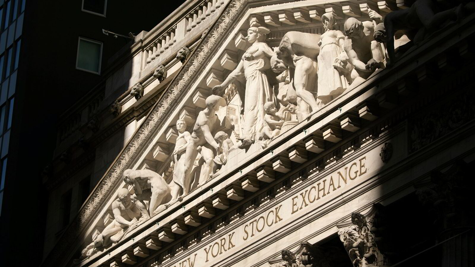 Rødt på Wall Street før Thanksgiving-fri
