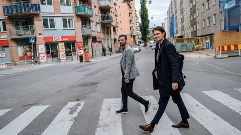 Fra venstre: Hicham Chahine, daglig leder i Nip og Thomas Neslein i Stockholm rett før innflytting i nye lokaler. De to forblir blant selskapets største eiere etter transaksjonen.