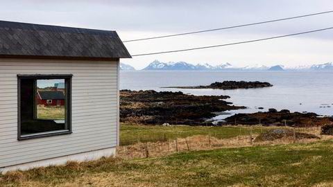 Den pittoreske kommunen Bø i Vesterålen har i overkant av 2000 innbyggere, i underkant av 40 av disse er skatteflyktninger. Lenge slet kommunen med fraflytting, men de siste årene har innbyggertallet holdt seg stabilt.