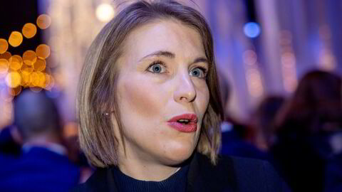 Kari Elisabeth Kaski leter etter SV-politikk i Høyres partiprogram, ifølge skribenten.