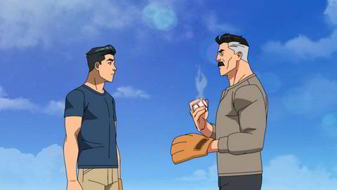 Det er tøft nok å være tenåring, men Mark Grayson (til venstre) i «Invincible» må i tillegg slite med at faren er fra en annen planet og også jordens mektigste superhelt.