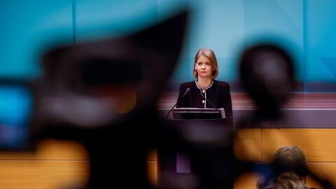 Norges Bank og sentralbanksjef Ida Wolden Bache har varslet rentekutt og frykter nok at arbeidsledigheten etter hvert vil stige mye, skriver Kjetil Olsen.