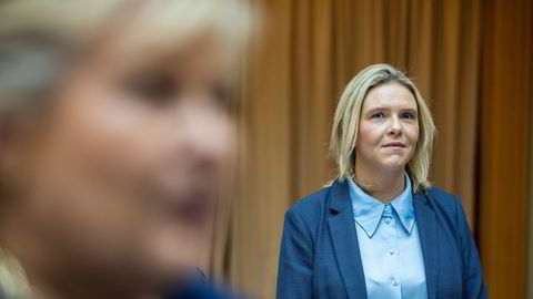 Høyre takket nei til pengene fra «Aksjon for borgerlig valgseier». Slike kvaler har de ikke i Frp, skriver Per Vidar Kjølmoen (Ap). Frp-leder Sylvi Listhaug.