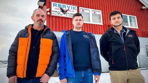 Kampen om eiermakt og posisjoner i NTS preger de ansatte, melder Per Helge Westermann (til venstre), Arve Lundring og Jo-Amund Granheim. Tillitsvalgt-trioen representerer et stort antall NTS-ansatte i Nærøysund.