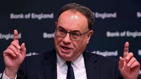 Storbritannias sentralbanksjef Andrew Bailey forsøker i likhet med sine internasjonale kolleger å få bukt med en skyhøy prisvekst.