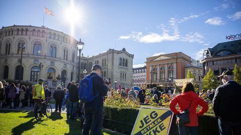 Høringer arrangert av Stortinget bør mane frem europeiske toppsjefer for Snap, Tiktok og Instagram, skriver Tobias Dahl.