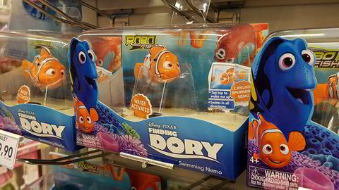 Pakningene er ofte flere ganger så store som de må være – og det resulterer i både unødvendig høy materialbruk og en ekstremt ueffektiv logistikk, skriver Bjørn Heggdal.