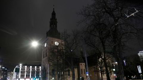 Staten tar over verdier i Opplysningsvesenets fond, men skal bruke pengene på å vedlikeholde kirkebygg.