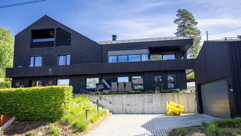 Det var dette huset på Nordstrand eiendomsinvestor Magnus Asp solgte til seg selv. Oslo tingrett mener prisen som ble satt var flere millioner kroner for høy.