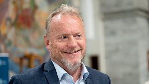 Byrådsleder Raymond Johansen (Ap) i Oslo forbeholder statens pris- og lønnskompensasjonen til kommunens egne, skriver Ingunn Moser.