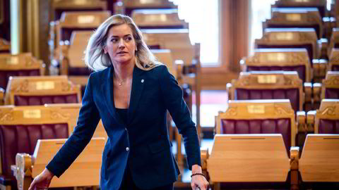 Før man korsfester NSMs direktør og justisminister Emilie Enger Mehl (Sp), må statlig praksis ved innleie av lokaler fra private belyses nærmere, skriver tidligere avdelingsdirektør i Statsbygg.