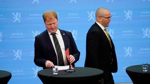 «Nulldagssårbarhet» og departementer peker mot statlige trusselaktører, skriver Simen Bakke. Statsråd Sigbjørn Gjelsvik (til venstre) og NSMs Geir Arne Engh-Hellesvik fortalte om dataangrepene 24. juli.