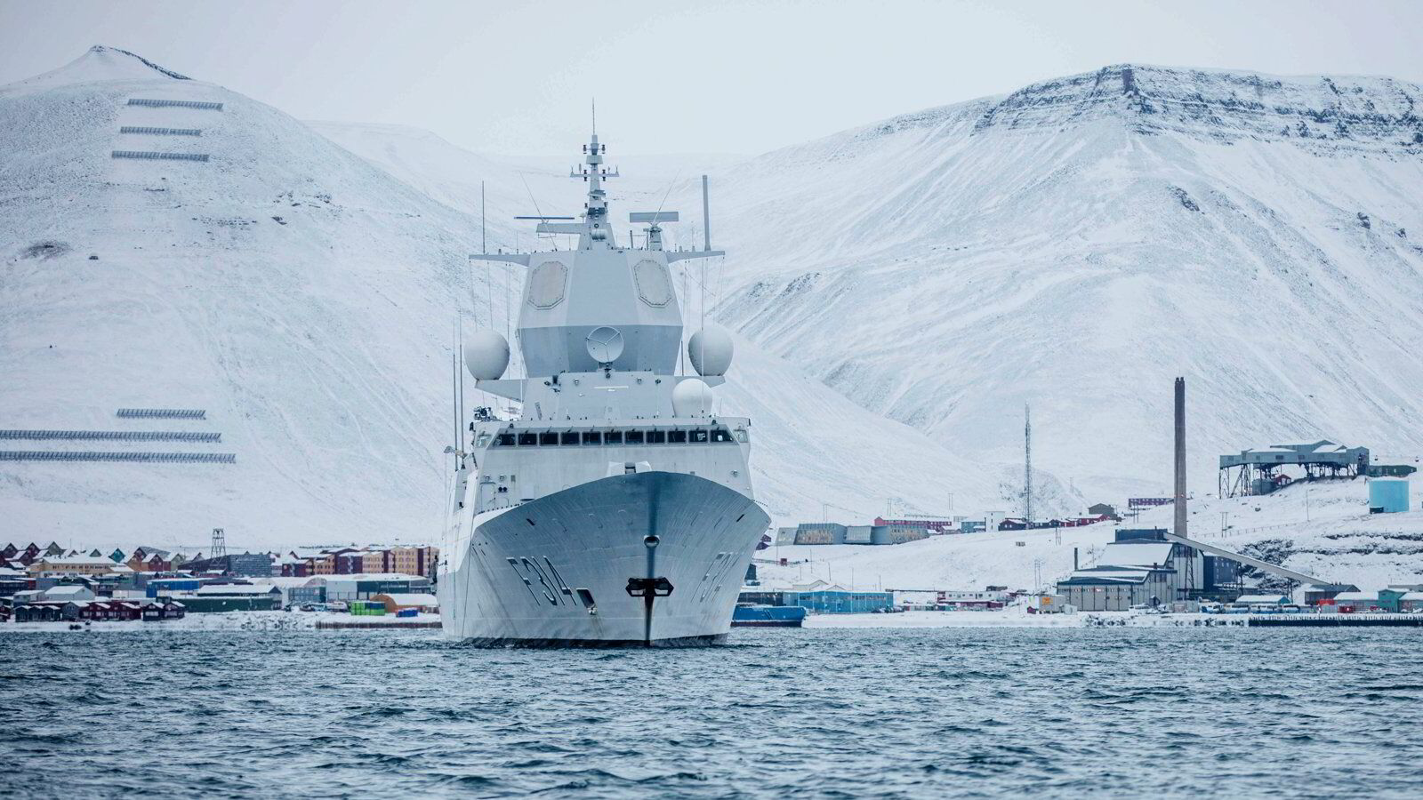 KrF-lederen vil ha militær opprustning av Svalbard
