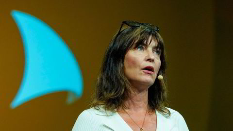 Ytringsfrihetskommisjonen og leder Kjersti Løken Stavrum la frem sin rapport under Arendalsuka 2022.