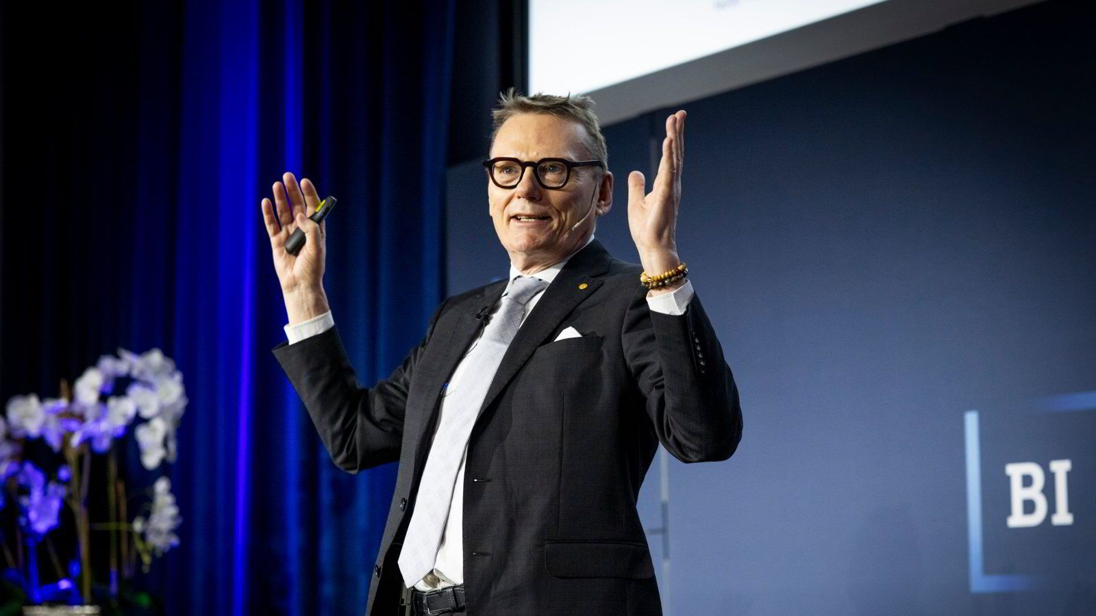 No­bel­pris­vin­ner om USA: – In­sti­tu­sjo­ne­ne er un­der al­vor­lig press