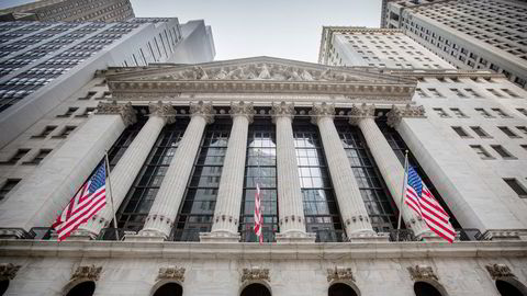 Den forventede «belønningen» til aksjeinvestorene, risikopremien, justert for inflasjon, har i USA vært negativ bare tre ganger før, skriver Pål Ringholm. Her fra børsen på Wall Street i New York City.